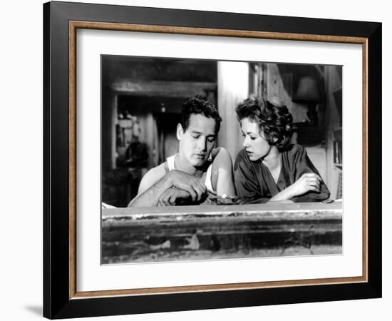 The Hustler, from Left, Paul Newman, Piper Laurie, 1961-null-Framed Photo