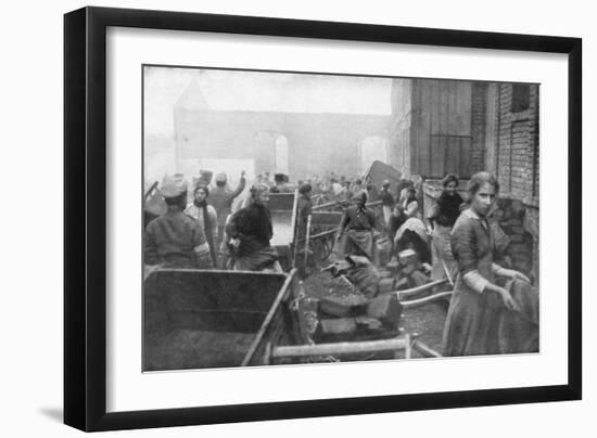 The Inhabitants of Caudry Come to Seek Food from the British Army, France, 1918-null-Framed Giclee Print