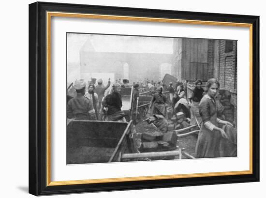 The Inhabitants of Caudry Come to Seek Food from the British Army, France, 1918-null-Framed Giclee Print