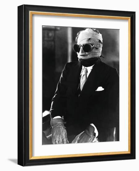 The Invisible Man, Claude Rains, 1933-null-Framed Photo