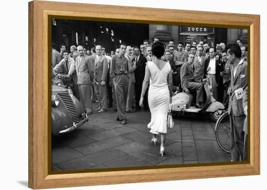 The Italians Turn, Milan 1954-Mario de Biasi-Framed Premier Image Canvas