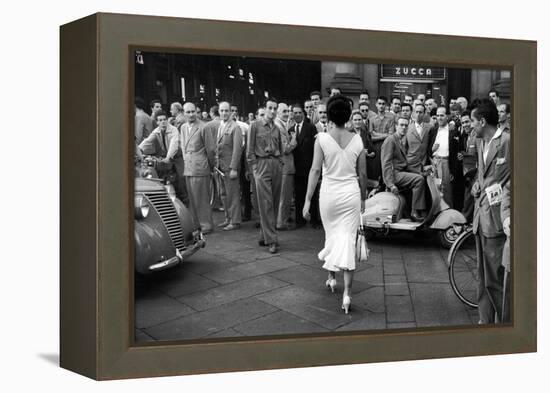 The Italians Turn, Milan 1954-Mario de Biasi-Framed Premier Image Canvas