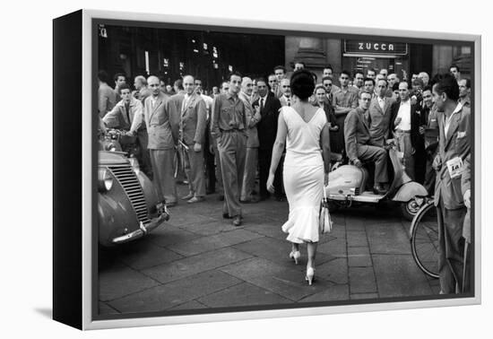 The Italians Turn, Milan 1954-Mario de Biasi-Framed Premier Image Canvas