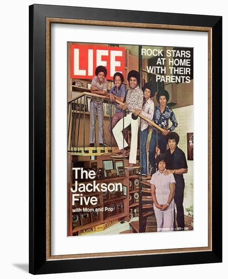 The Jackson Five with their Father and Mother, Joseph and Katherine, September 24, 1971-John Olson-Framed Photographic Print