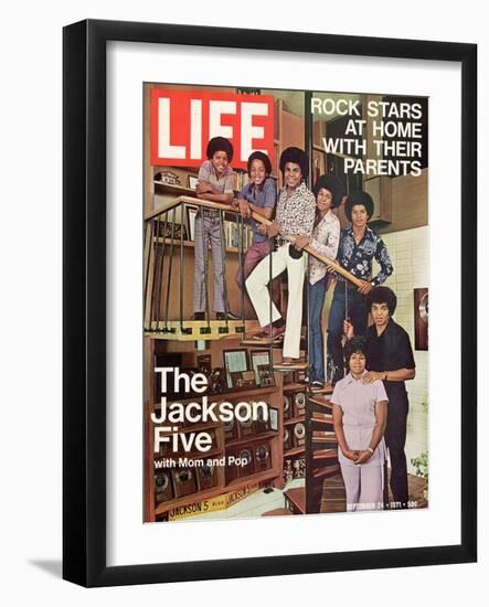 The Jackson Five with their Father and Mother, Joseph and Katherine, September 24, 1971-John Olson-Framed Photographic Print