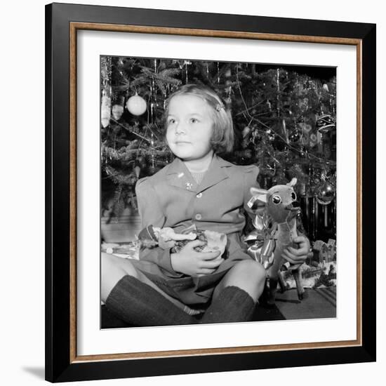 The Joy of Christmas, 1942-Science Source-Framed Giclee Print