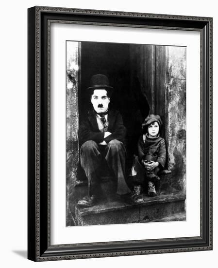 The Kid, Charlie Chaplin, Jackie Coogan, 1921-null-Framed Photographic Print