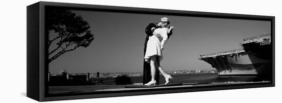 The Kiss Between a Sailor and a Nurse Sculpture, Unconditional Surrender-null-Framed Premier Image Canvas