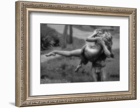 The Kiss-John Gusky-Framed Photographic Print