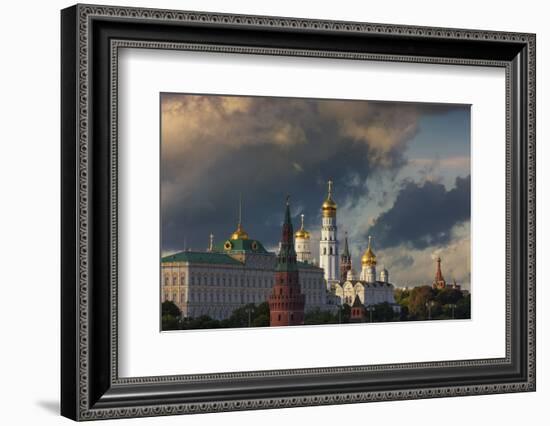 The Kremlin.-Jon Hicks-Framed Photographic Print