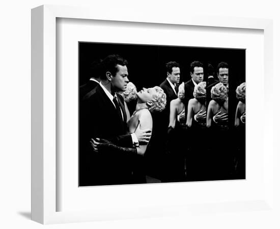 The Lady from Shanghai, 1947-null-Framed Photographic Print