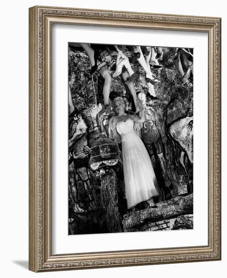 The Lady from Shanghai, 1947-null-Framed Photographic Print