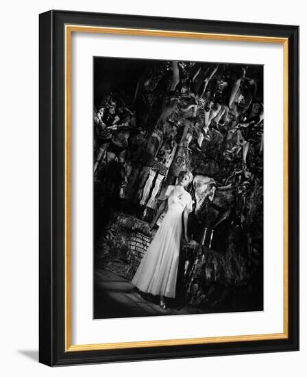 The Lady from Shanghai, 1947-null-Framed Photographic Print