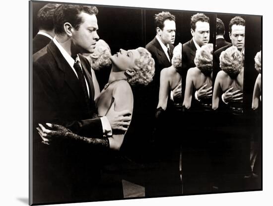 The Lady From Shanghai, Orson Welles, Rita Hayworth, 1947-null-Mounted Photo