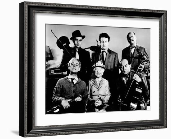 The Ladykillers, Alec Guinness, Herbert Lom, Katie Johnson, Peter Sellers, Danny Green, 1955-null-Framed Photo