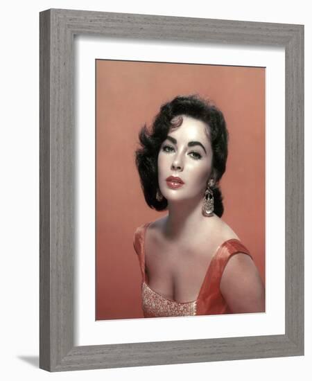 THE LAST TIME I SAW PARIS, 1954 directed by RICHARD BROOKS Elizabeth Taylor (photo)-null-Framed Photo