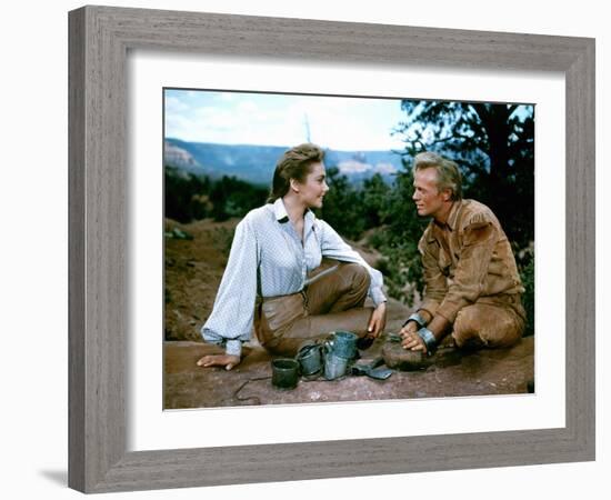 THE LAST WAGON, 1956 directed by DELMER DAVES Felicia Farr and Richard Widmark (photo)-null-Framed Photo