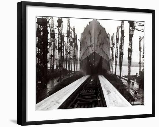 The Launch of the Ship the Queen Mary-null-Framed Photographic Print
