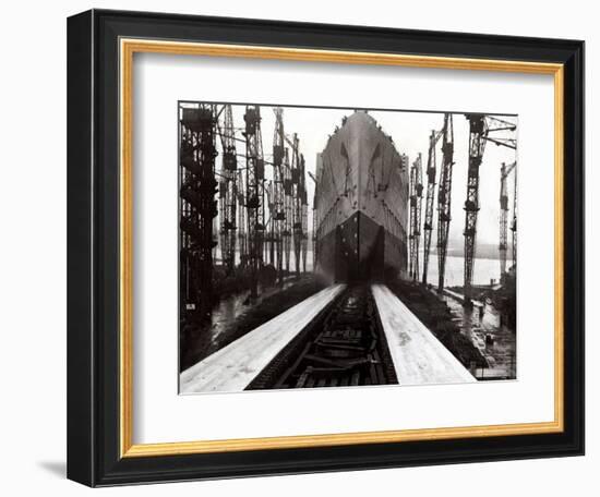 The Launch of the Ship the Queen Mary-null-Framed Photographic Print