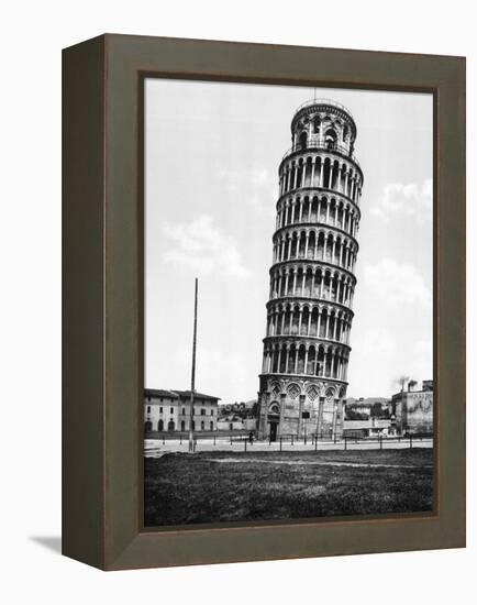 The Leaning Tower of Pisa Photograph - Pisa, Italy-Lantern Press-Framed Stretched Canvas