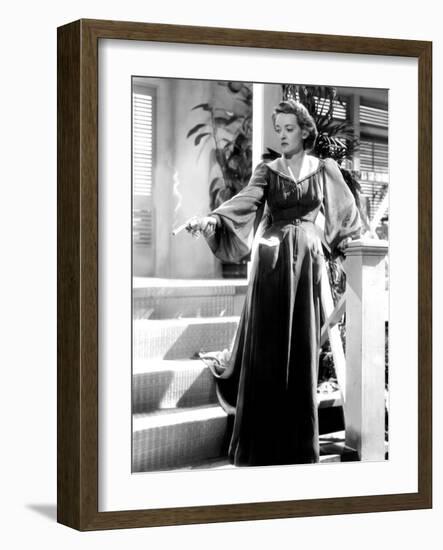 The Letter, Bette Davis, 1940-null-Framed Photo