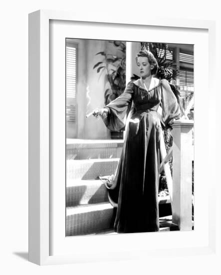 The Letter, Bette Davis, 1940-null-Framed Photo