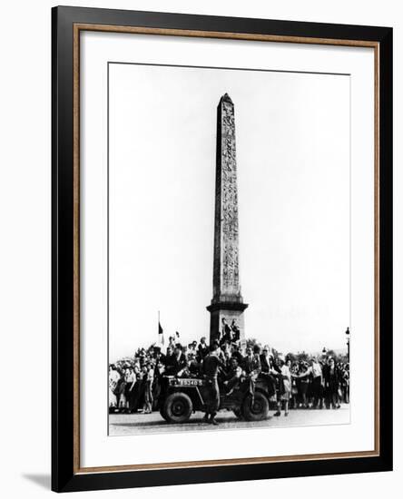 The Liberation of Paris, August 1944-null-Framed Photographic Print