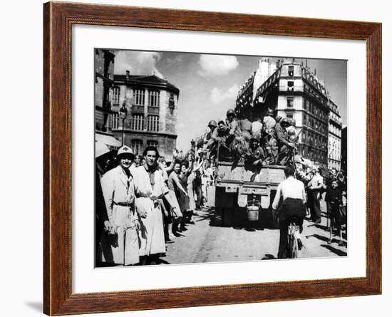 The Liberation of Paris, August 1944-null-Framed Photographic Print