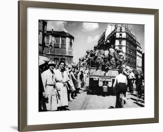 The Liberation of Paris, August 1944-null-Framed Photographic Print