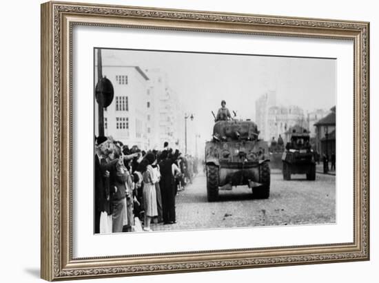 The Liberation of Paris, August 1944-null-Framed Giclee Print