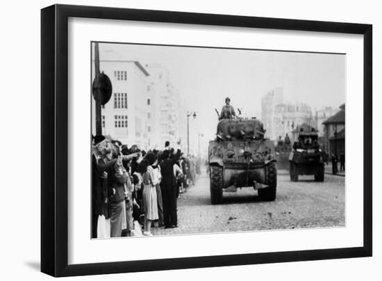 The Liberation of Paris, August 1944-null-Framed Giclee Print