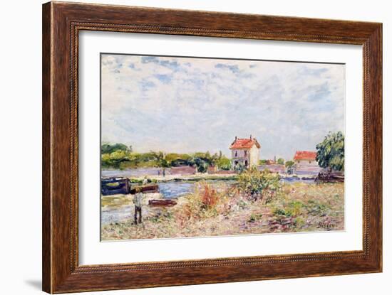 The Loing at Saint-Mammes, 1885-Alfred Sisley-Framed Giclee Print