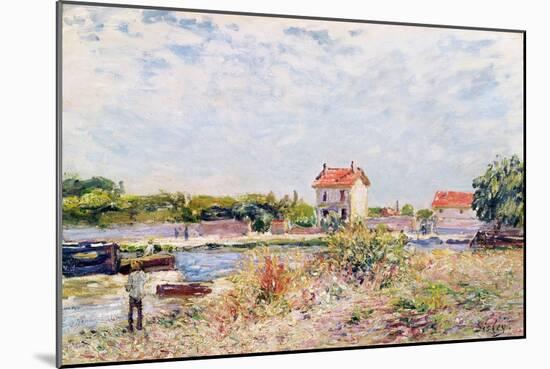 The Loing at Saint-Mammes, 1885-Alfred Sisley-Mounted Giclee Print