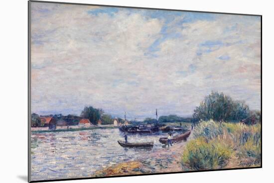 The Loing at Saint-Mammes, C.1859-99 (Oil on Canvas)-Alfred Sisley-Mounted Giclee Print