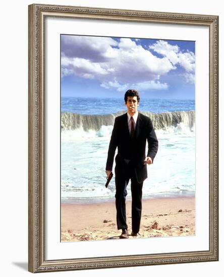 The Long Goodbye, Elliott Gould, 1973-null-Framed Photo