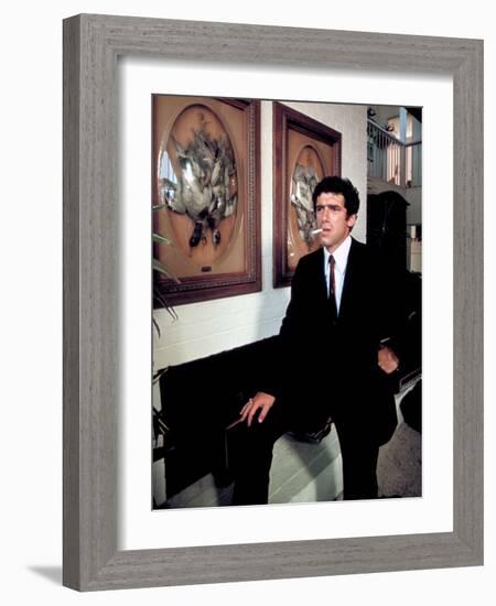 The Long Goodbye, Elliott Gould, 1973-null-Framed Photo