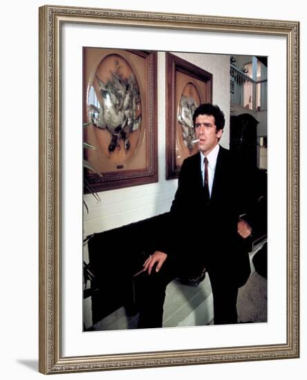 The Long Goodbye, Elliott Gould, 1973-null-Framed Photo