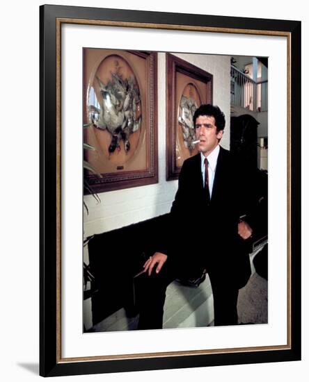 The Long Goodbye, Elliott Gould, 1973-null-Framed Photo