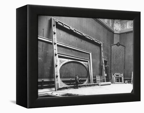 The Louvre-Frank Scherschel-Framed Premier Image Canvas