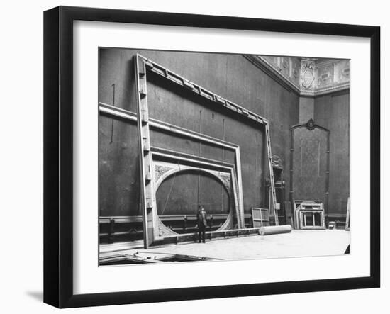 The Louvre-Frank Scherschel-Framed Photographic Print