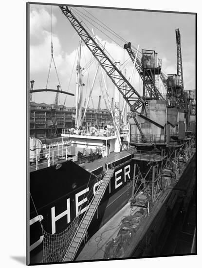 The Manchester Renown Being Loaded with Steel for Export, Manchester, 1964-Michael Walters-Mounted Photographic Print