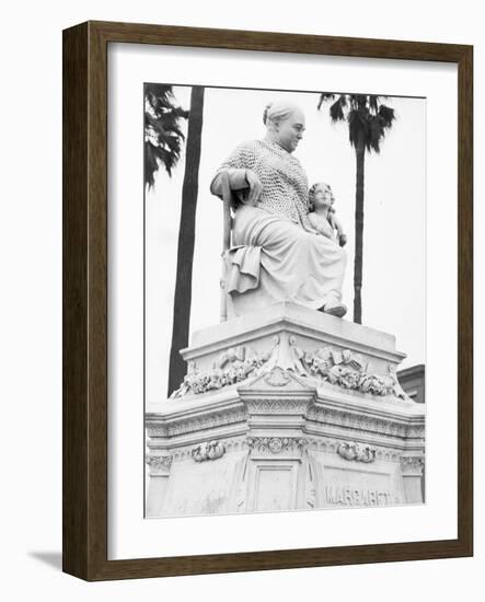 The Margaret statue in New Orleans, Louisiana, 1936-Walker Evans-Framed Photographic Print