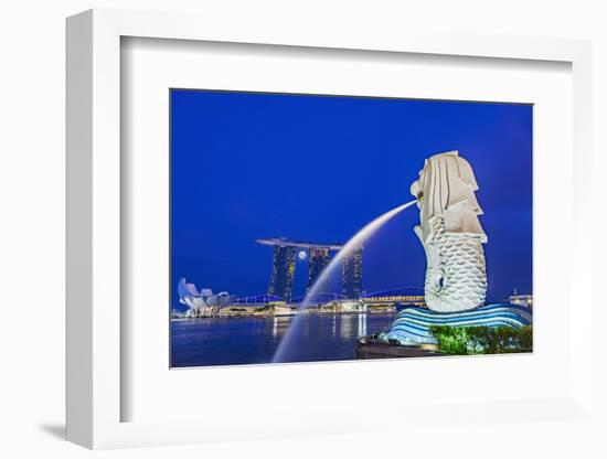 The Marina Bay Sands Hotel and Shopping Centre and the Singapore Art and Science Museum, Singapore-Cahir Davitt-Framed Photographic Print