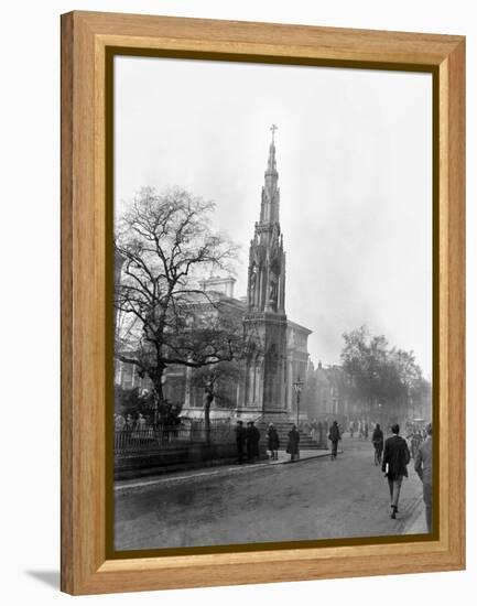 The Martyr's Memorial, Oxford, 1923-Staff-Framed Premier Image Canvas