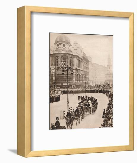 'The moving simplicity of King George's last journey through London', 1936-Unknown-Framed Photographic Print