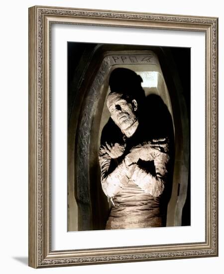 The Mummy, Boris Karloff, 1932-null-Framed Photo