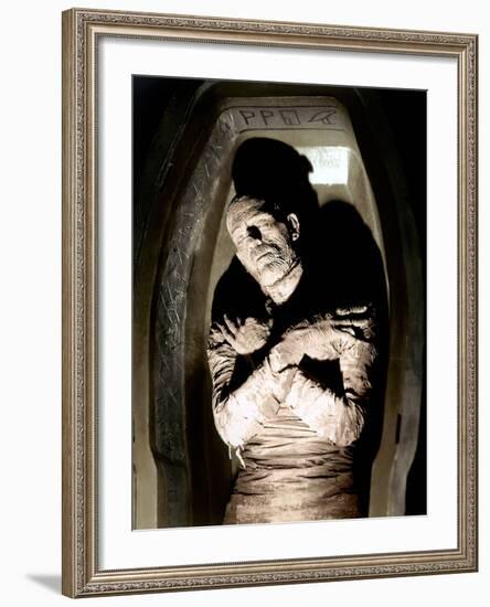 The Mummy, Boris Karloff, 1932-null-Framed Photo