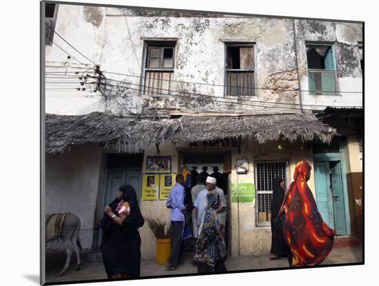 The Narrow Streets of Lamu Town, Lamu, Kenya, East Africa, Africa-Andrew Mcconnell-Mounted Photographic Print