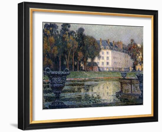 The Neptune Fountain in Twilight, 1930-Henri Eugene Augustin Le Sidaner-Framed Giclee Print