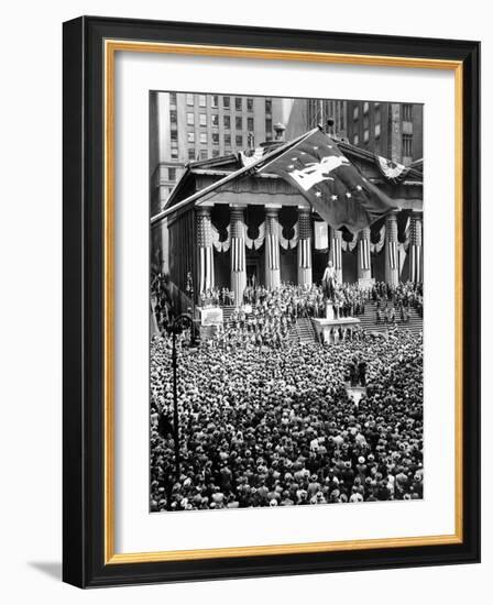 The New York Stock Exchange Celebrates 150th Anniversary with the Greatest War Bond Rally-null-Framed Photo